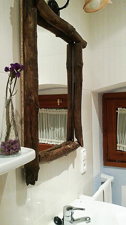 Casa Rural Can Miquel - En Pleno Bosque Y Cerca De La Playa - Increibles Rutas Btt サンタ・コロマ・デ・ファルネルス 部屋 写真
