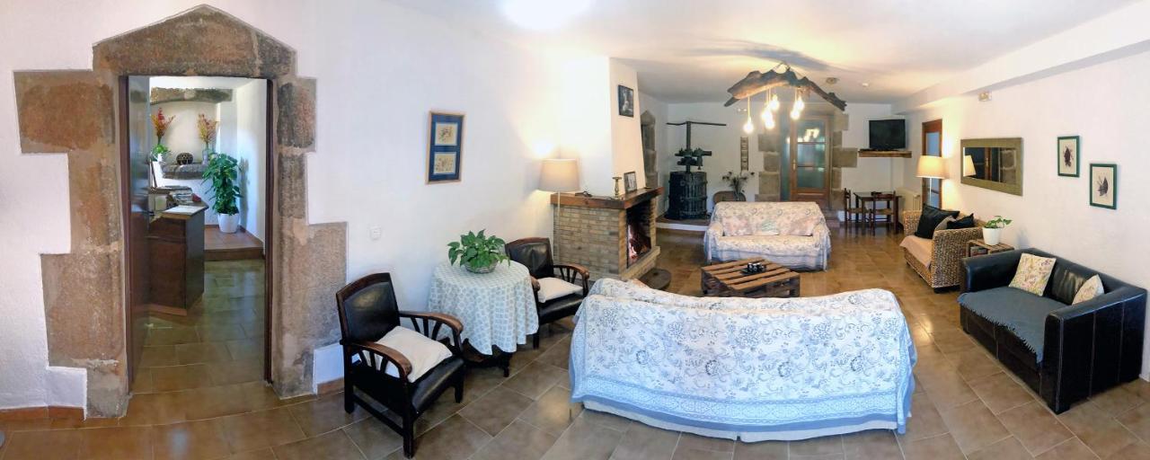 Casa Rural Can Miquel - En Pleno Bosque Y Cerca De La Playa - Increibles Rutas Btt サンタ・コロマ・デ・ファルネルス エクステリア 写真